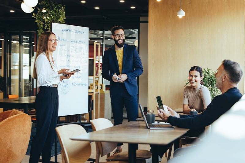 High performance arbejdsmiljø og teamwork.